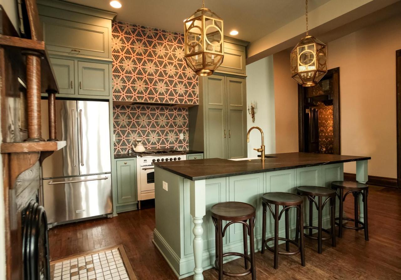 Henrie House I Luxury 4Br Downtown Historic Gem With Library & Patio Villa Nashville Exterior photo